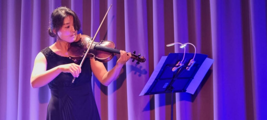Sunny au violon